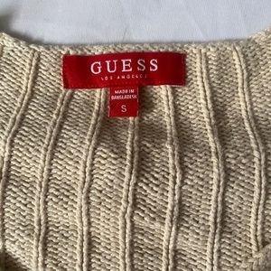 Long sleeve guess sweater/shirt